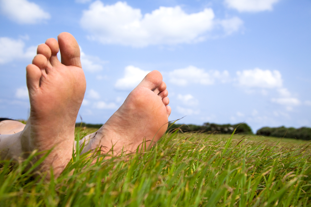 Optimal Health Strategy 5: Earthing (electrical contact with the earth)
